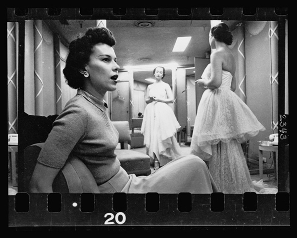 カメラマン時代のスタンリー キューブリックが撮影した1949年のシカゴ E Storypost