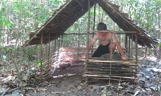 手作り　小屋　ジャングル2
