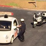 Googleの自動運転車が公道で警察に止められる、スピード遅すぎて