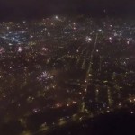 【動画】ドローンが空撮、花火の海となるペルー首都の新年