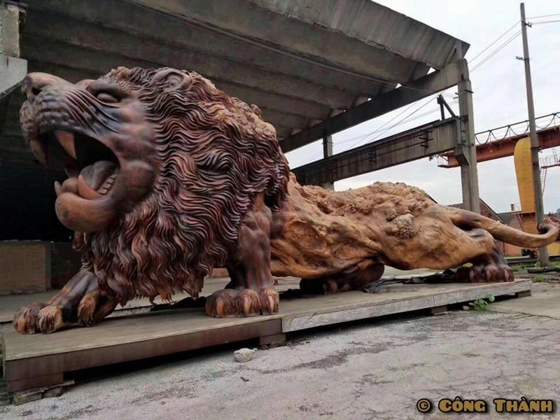 獅子 彫刻2